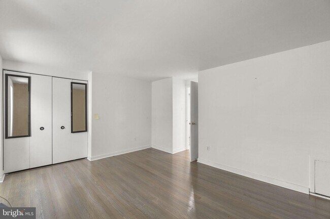 Building Photo - 12 Coats Bridge Pl