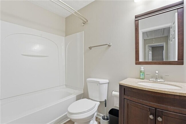 Building Photo - 217 Hiawassee Dr