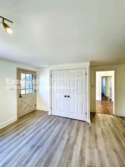 Building Photo - 8282 Wonderland Ln