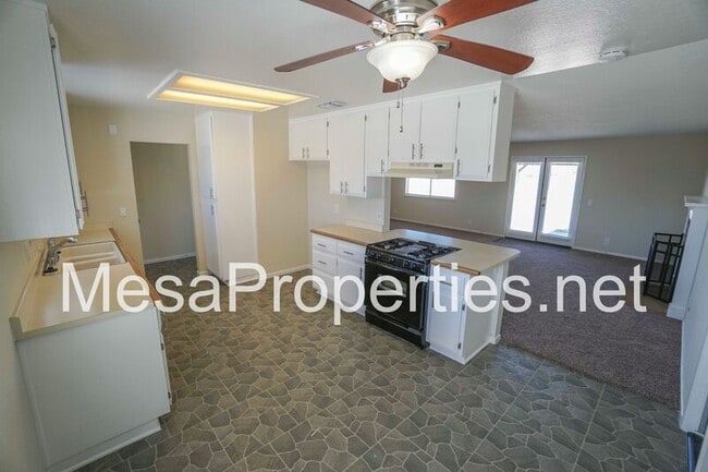 Building Photo - 10910 Lancelet Rd