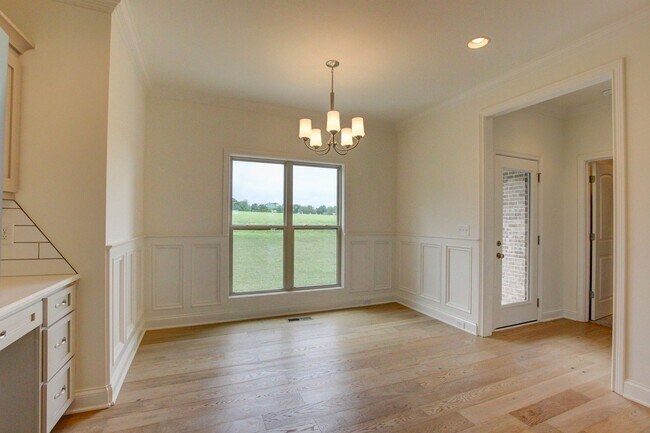 Building Photo - Custom Build in Sango.  Wow Factor