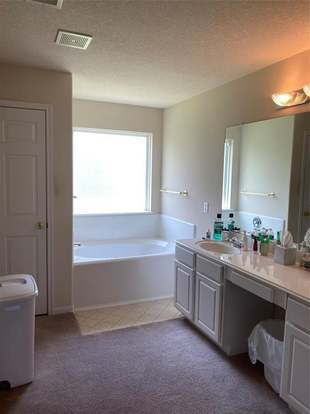 Building Photo - 14123 Curry Creek Ln