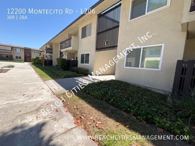 Building Photo - $300 off first month's rent! Nice Upper Un...