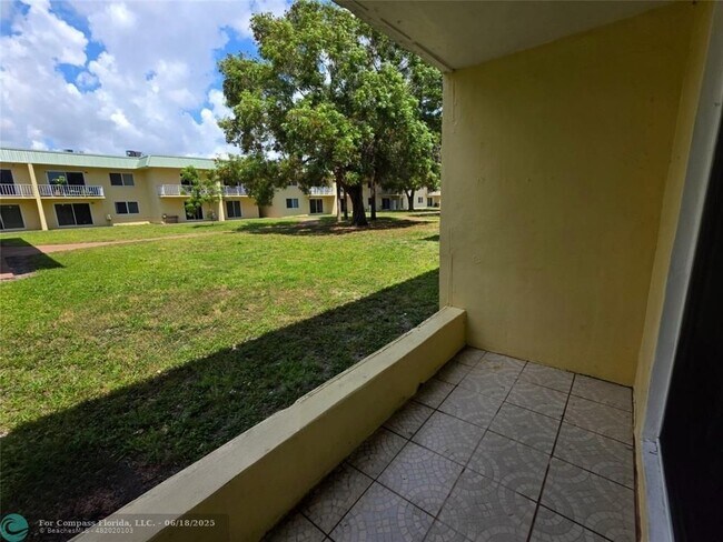 Building Photo - 505 NW 177th St