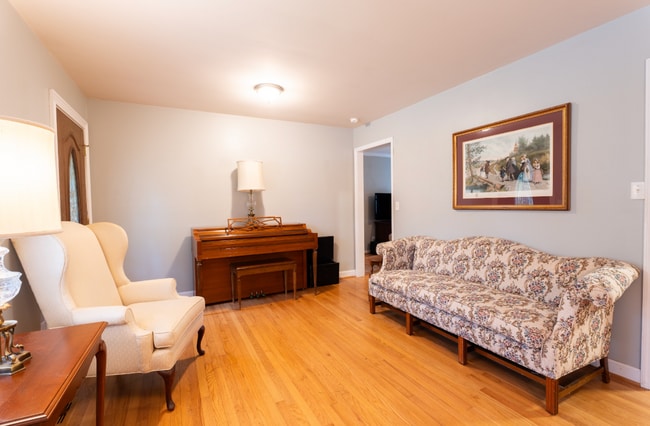 Building Photo - Charming 3BR/2BA Home for Rent in Clemson ...