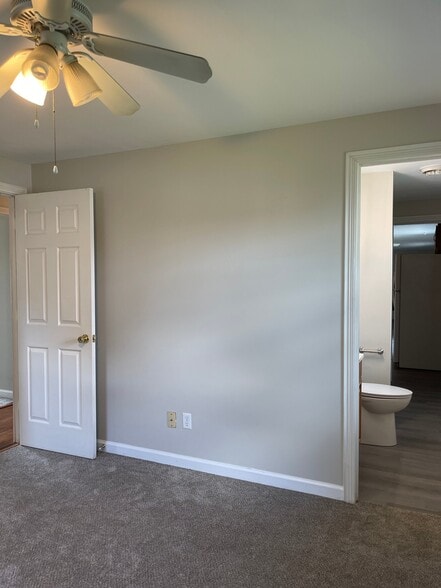 Building Photo - 7883 Sebring Dr