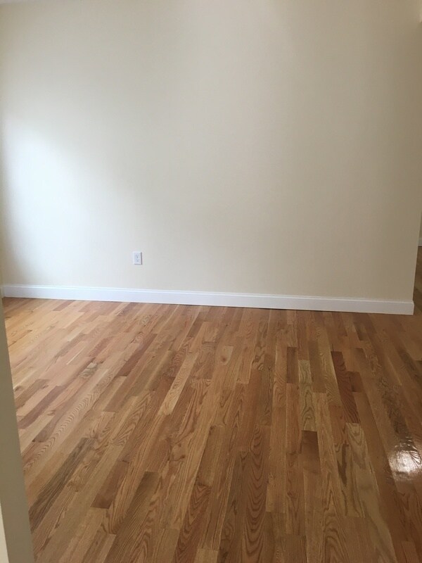 Building Photo - 785 Broadway St