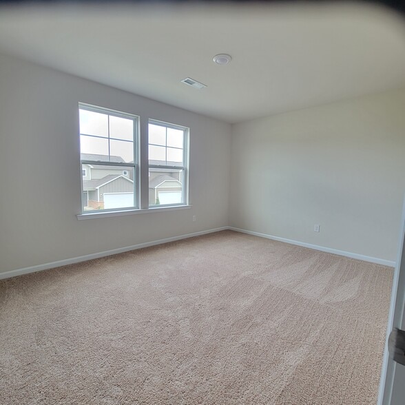 Building Photo - 5037 Markfield Ln