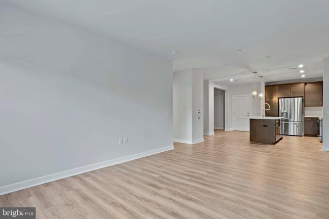 Building Photo - 3927 Fair Ridge Dr
