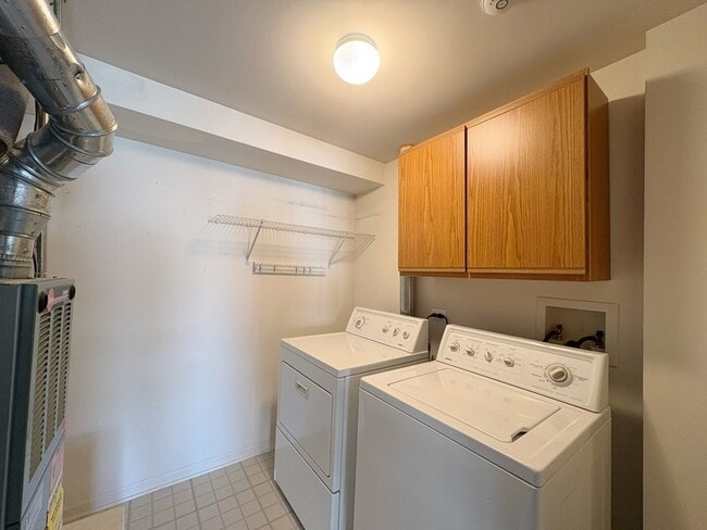 Building Photo - 2611 Cedar Glade Dr