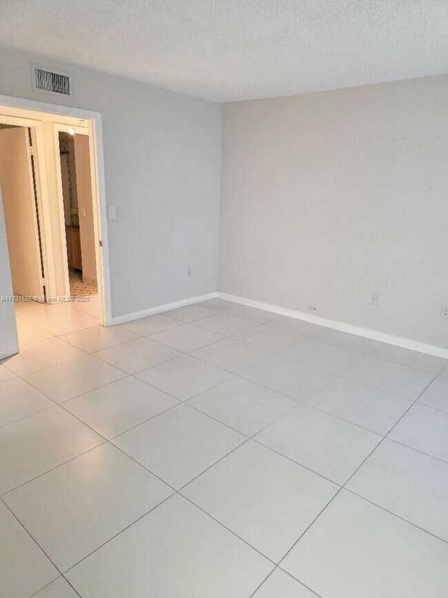 Building Photo - 8075 SW 107th Ave