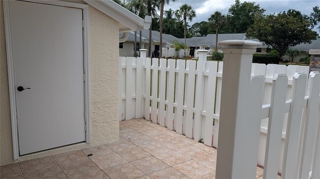 Building Photo - 4000 Poinciana Ct
