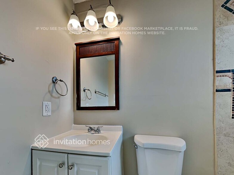 Building Photo - 15924 Eagle River Way