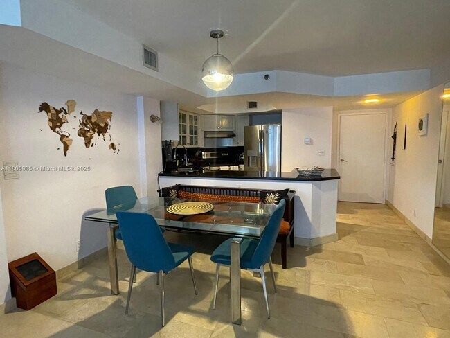 Building Photo - 8911 Collins Ave