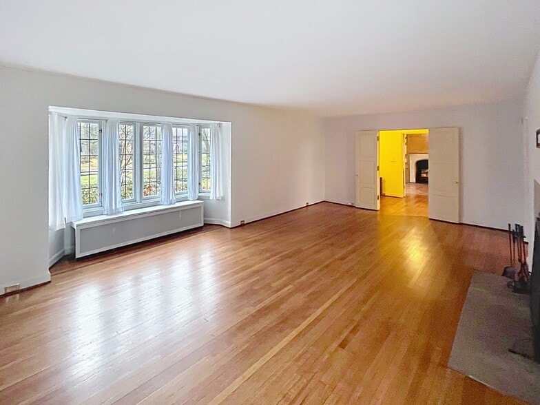 Building Photo - 2265 Stillman Rd