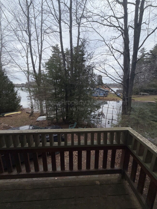 Building Photo - 115 Pinewoods Trail