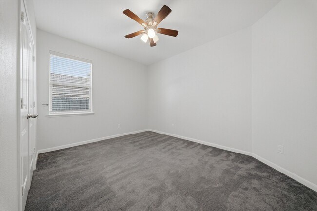 Building Photo - 11126 Celano Dr
