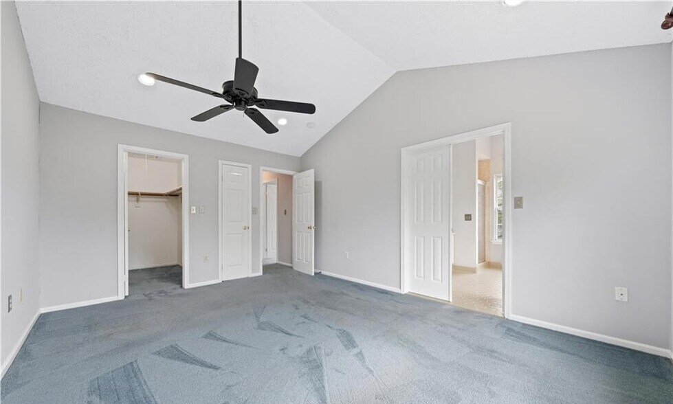 Building Photo - 32 Cabot Way
