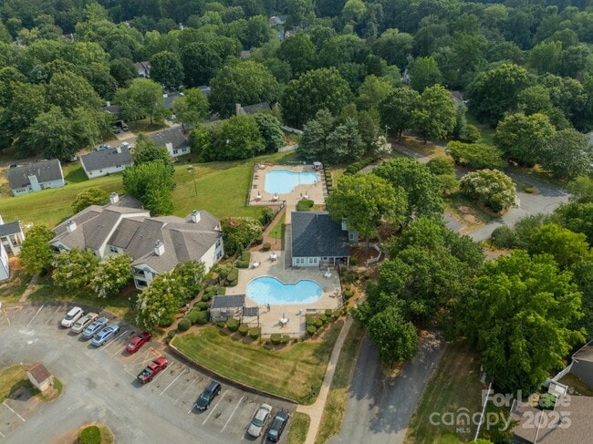 Building Photo - 8027 Sherington Way