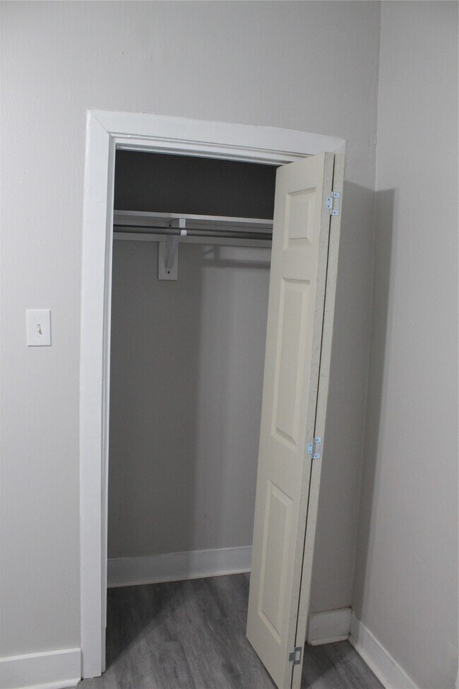 Building Photo - 4125 Avenue M