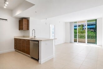 Building Photo - 480 Hibiscus St