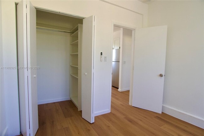 Building Photo - 337 SW 5th Ave