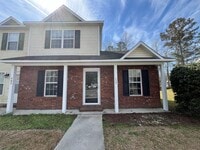 Building Photo - End Unit Townhouse, 3 Bed, 3 Bath