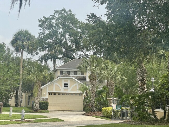 Building Photo - 2801 Eagles Roost Cir