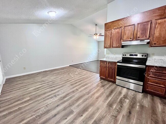 Building Photo - 5111 Hampton Meadows Rd