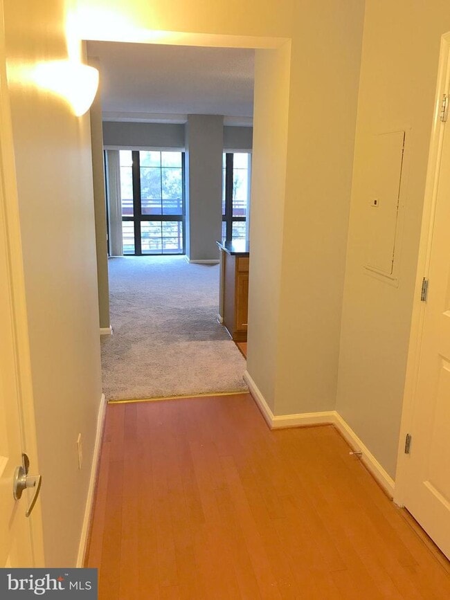 Building Photo - 7915 Eastern Ave NW