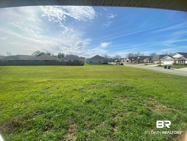 Building Photo - 26161 Gilmore Way