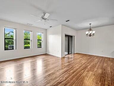 Building Photo - 1375 Lara Cir