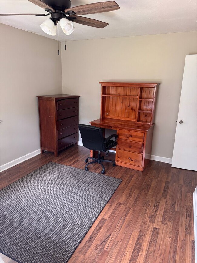 Building Photo - 4 Bedroom || 2 Bathroom Single Family Home