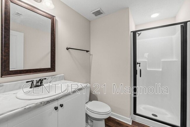 Building Photo - 302 Dorn St