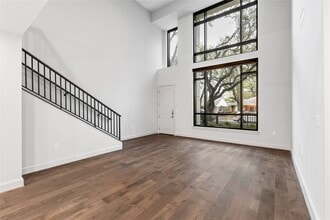 Building Photo - 2511 Willowick Rd