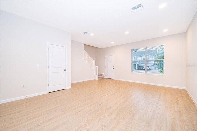 Building Photo - 474 Lady Palm St