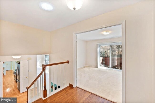 Building Photo - 9711 Cinnamon Creek Dr