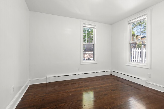 Building Photo - 56 Highwood Terrace