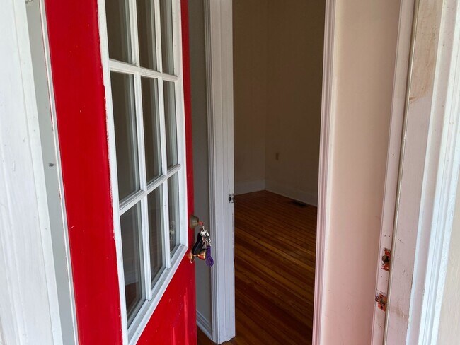 Building Photo - 339 Park Ave