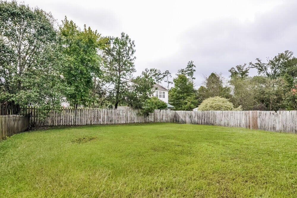 Building Photo - 225 Honeywell Way