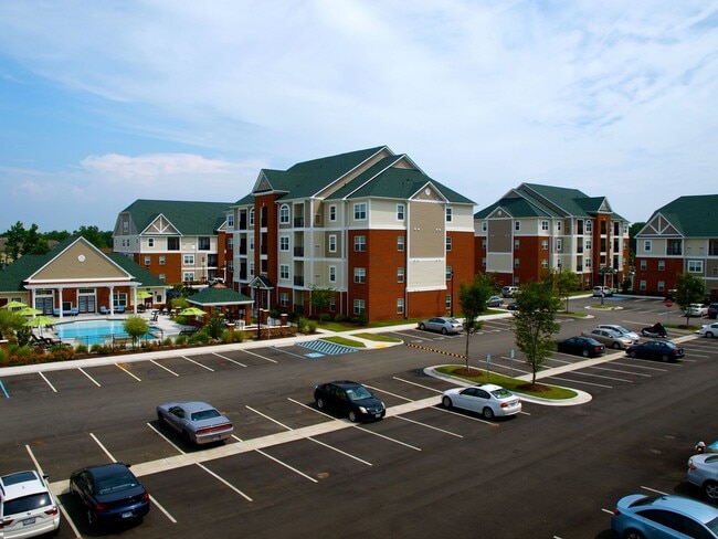 Building Photo - A3 | 1 Bed 1 Bath | 896 sf | $1615-$1857 | 6 to 15 month lease terms