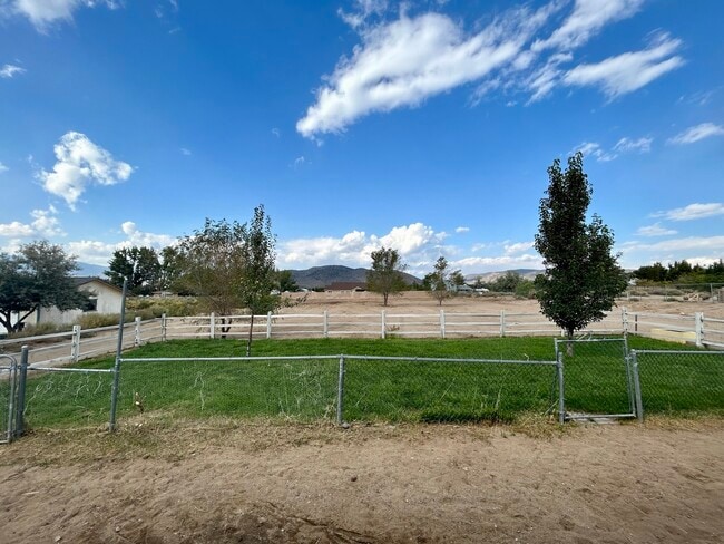 Building Photo - 1584 Johnson Ln