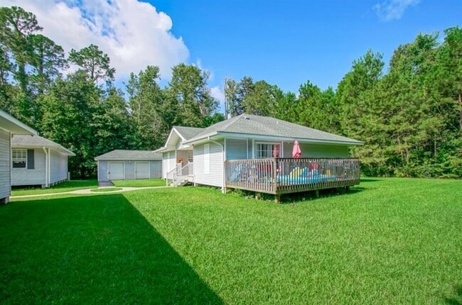 Building Photo - 2001 Tenth Street Unit