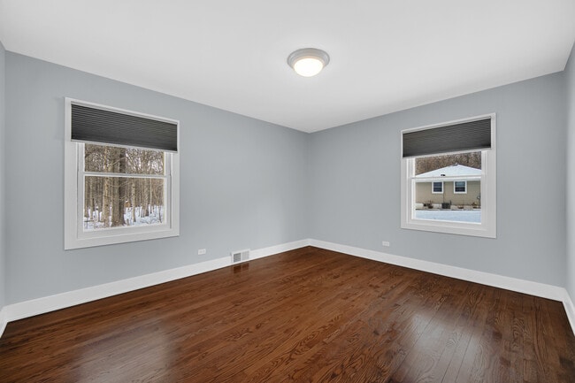 Building Photo - 11040 Cleveland Rd