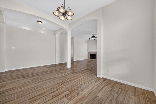 Building Photo - 1706 Teal Run Pl Dr