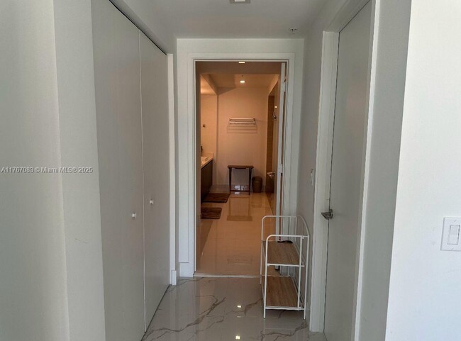 Building Photo - 330 Sunny Isles Blvd