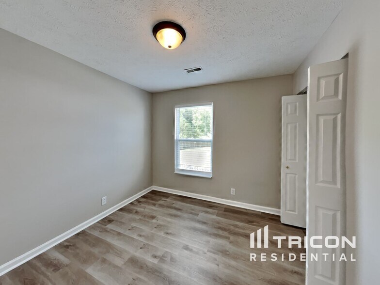 Building Photo - 7120 Commonwealth Cir