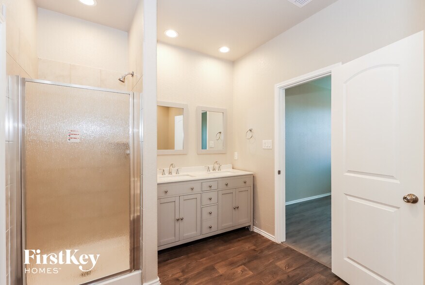 Building Photo - 21235 Bellaria Summit Trail