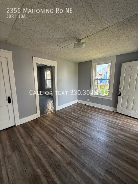 Building Photo - 2355 Mahoning Rd NE