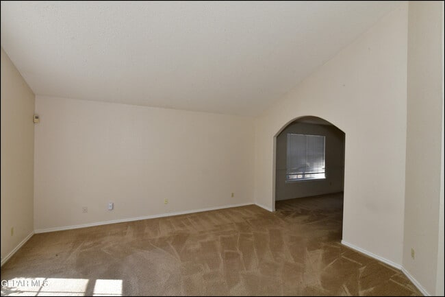 Building Photo - 6553 Brisa Del Mar Dr